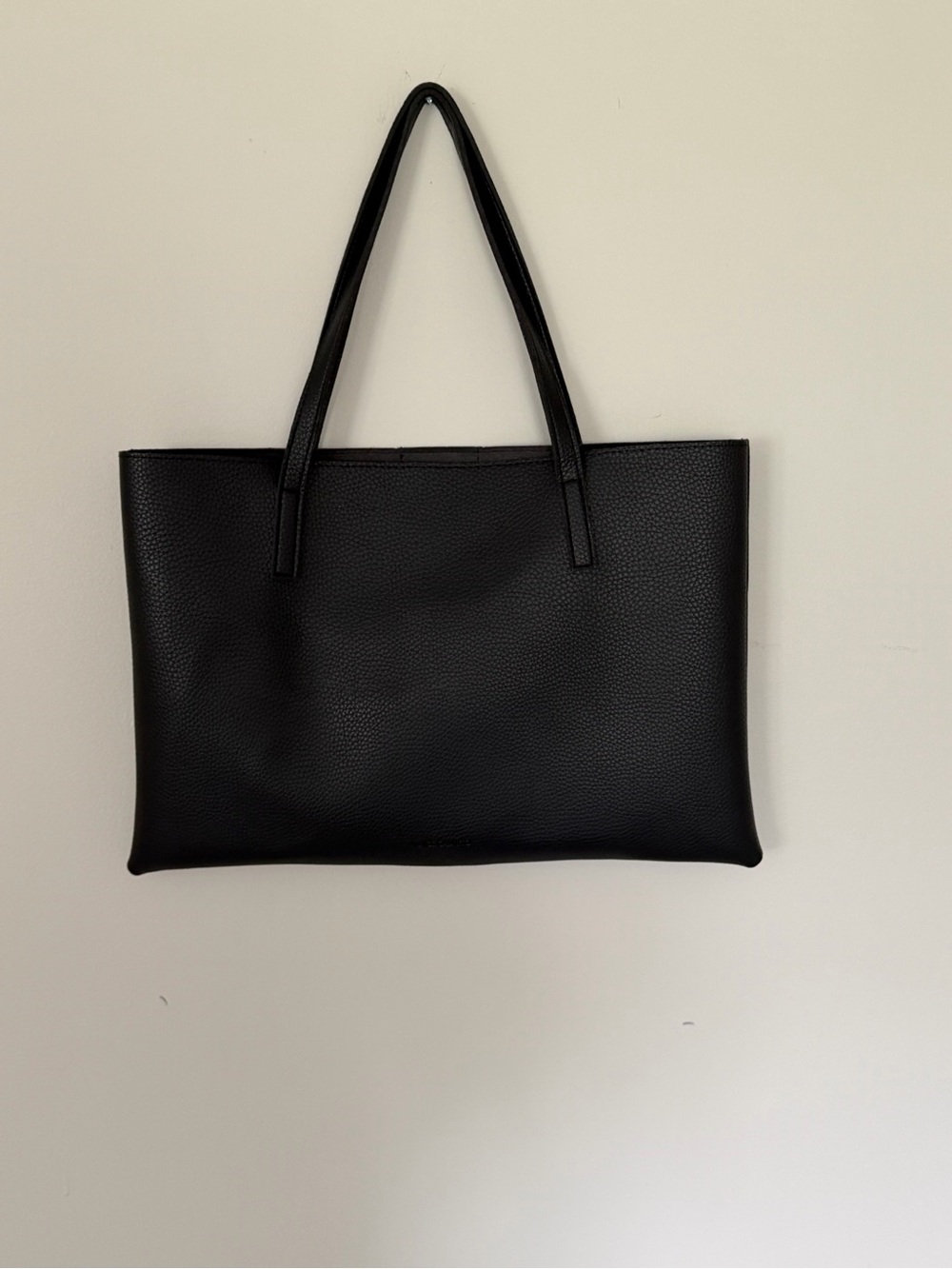 Vince Camuto Black Pebbled Tote Bag Taupe Gray Stripe - Picture 2 of 9
